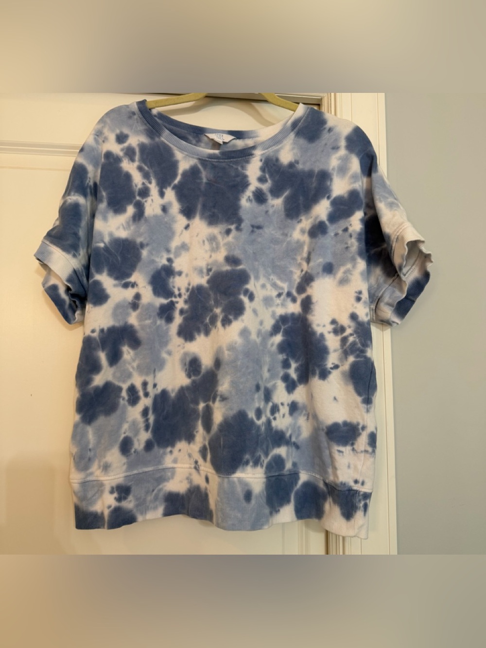 💜 3/$30 Blue Tie-Dye Women’s Short Sleeve Sweatshirt